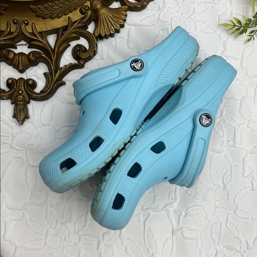 Blue Crocs - Picture 5 of 5